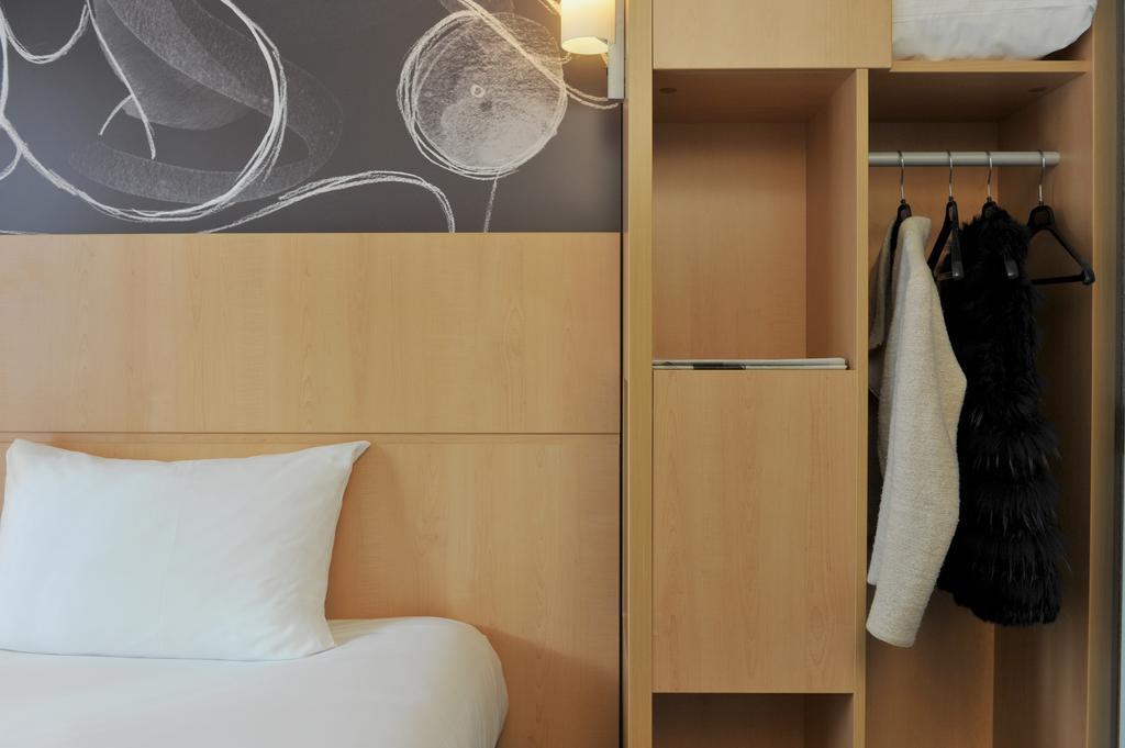 Ibis Paris Vaugirard Porte De Versailles Exterior photo